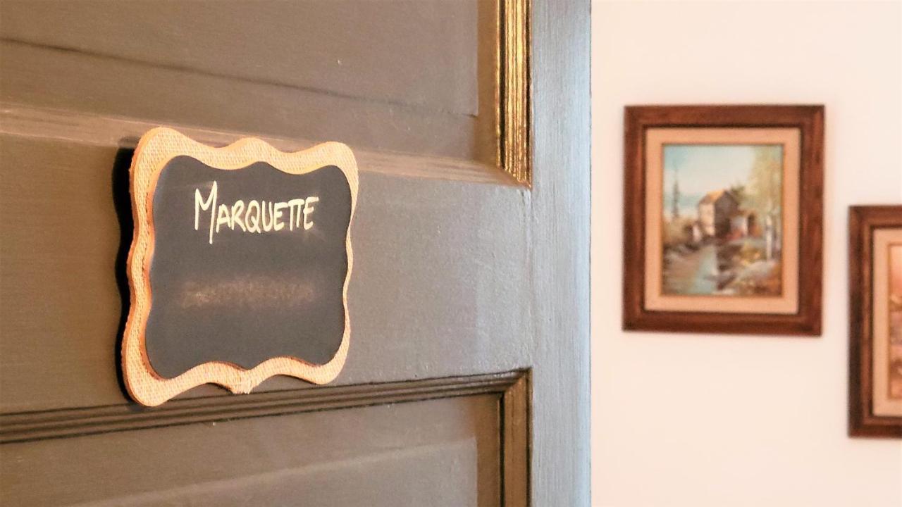 Auberge Du Vignoble Bromont Exterior foto